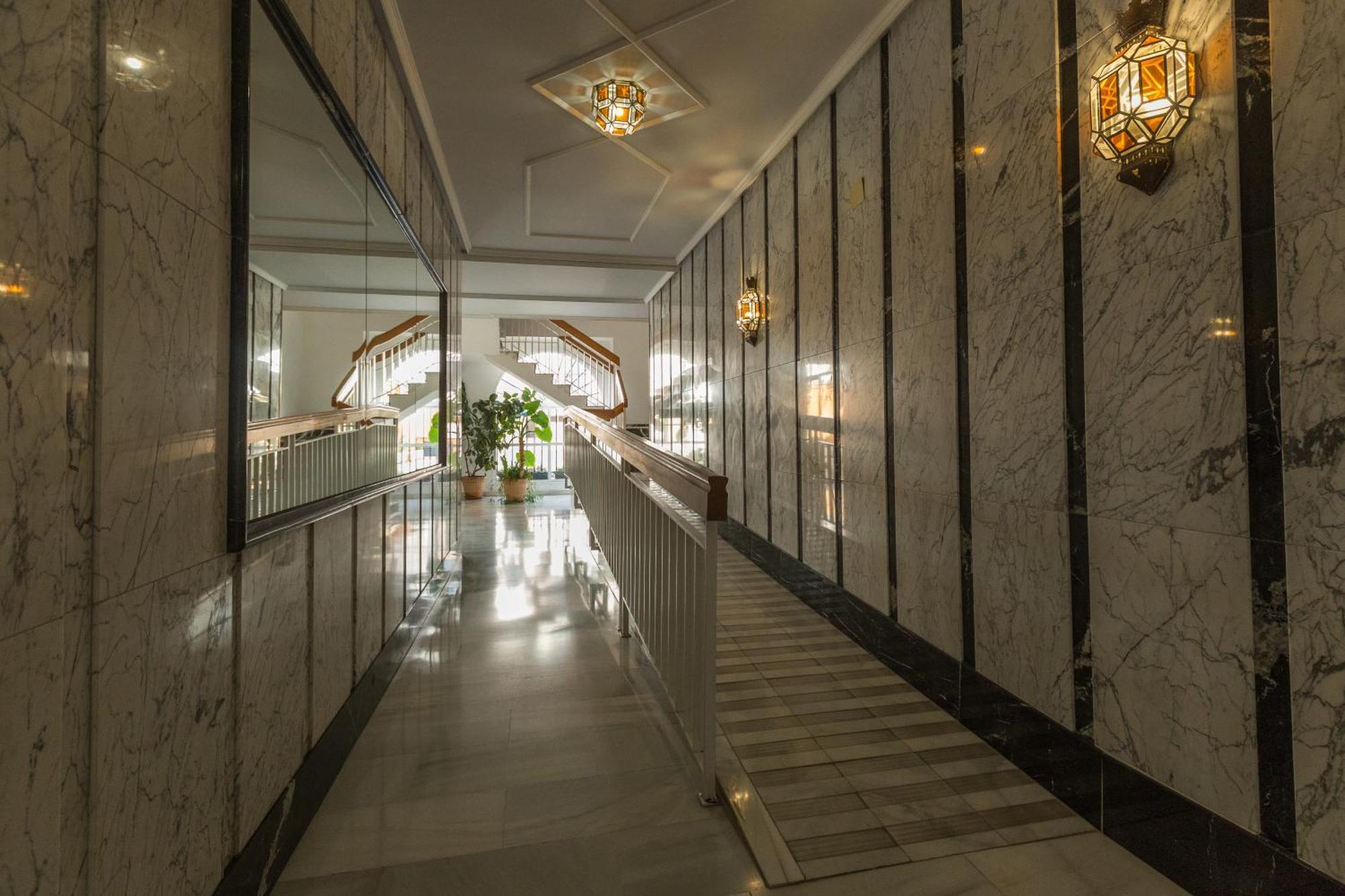 Gracia Suites - Centro Y Confort Con Parking Gratis กรานาดา ภายนอก รูปภาพ