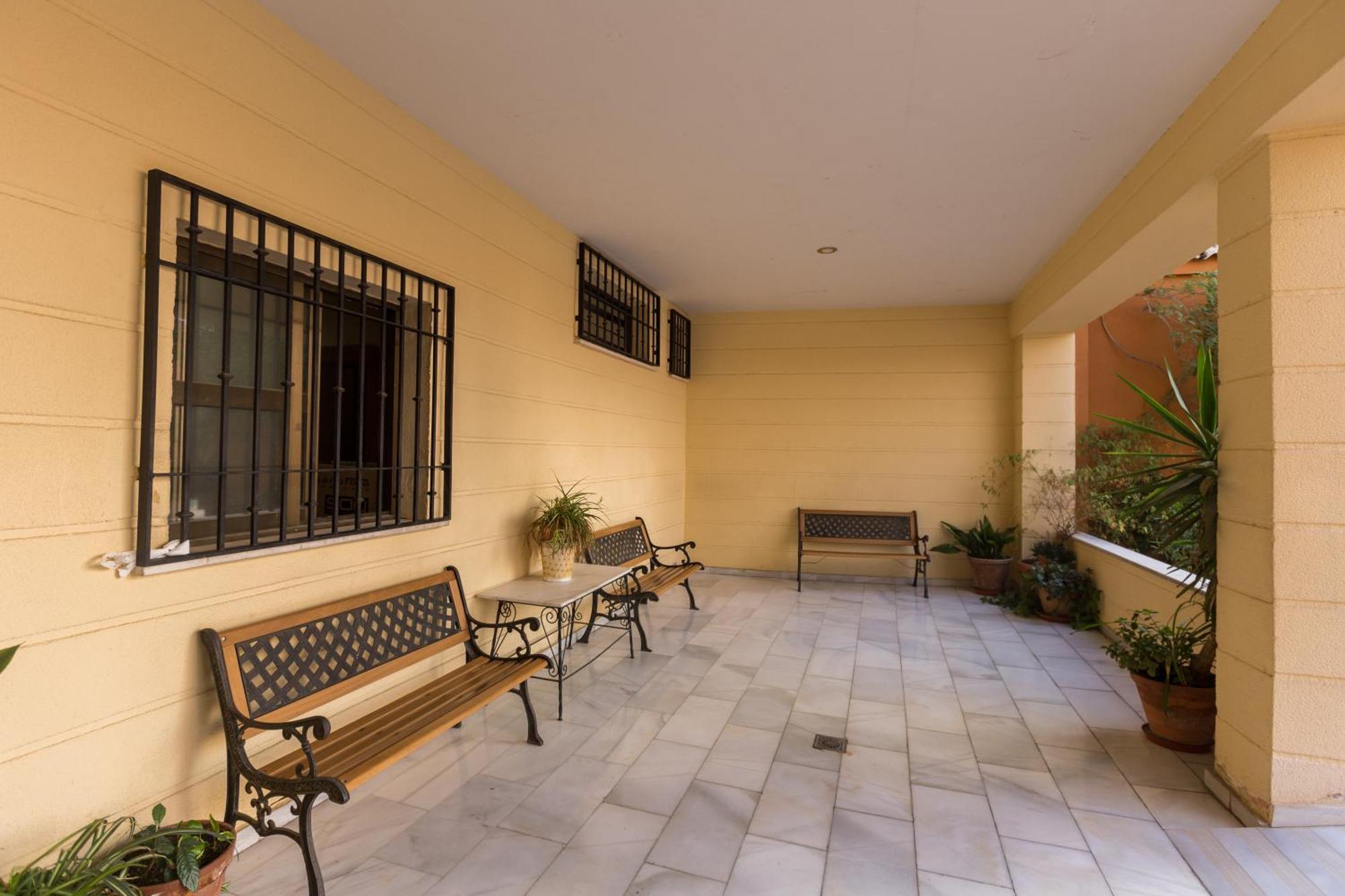Gracia Suites - Centro Y Confort Con Parking Gratis กรานาดา ภายนอก รูปภาพ